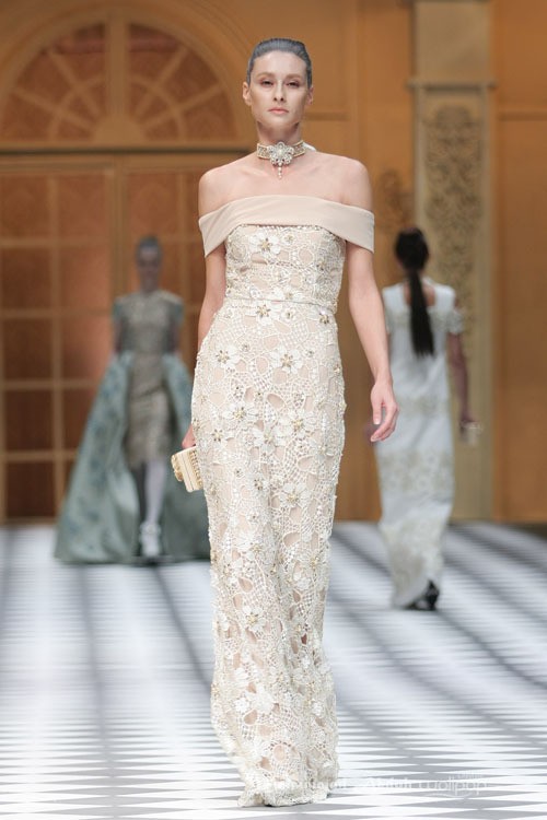 Sebastian Gunawan A Ladys Portrait Sebastian Red & Sebastian Sposa at The Ritz Calton. Pasific Place. Jakarta. [Foto: Mohammad Abduh/Wolipop]