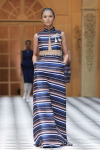 Sebastian Gunawan A Ladys Portrait Sebastian Red & Sebastian Sposa at The Ritz Calton. Pasific Place. Jakarta. [Foto: Mohammad Abduh/Wolipop]