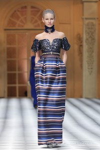 Sebastian Gunawan A Ladys Portrait Sebastian Red & Sebastian Sposa at The Ritz Calton. Pasific Place. Jakarta. [Foto: Mohammad Abduh/Wolipop]