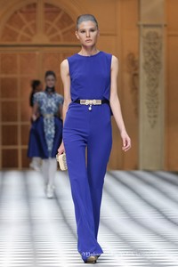 Sebastian Gunawan A Ladys Portrait Sebastian Red & Sebastian Sposa at The Ritz Calton. Pasific Place. Jakarta. [Foto: Mohammad Abduh/Wolipop]