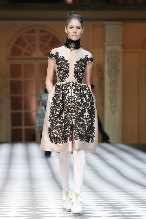 Sebastian Gunawan A Ladys Portrait Sebastian Red & Sebastian Sposa at The Ritz Calton. Pasific Place. Jakarta. [Foto: Mohammad Abduh/Wolipop]