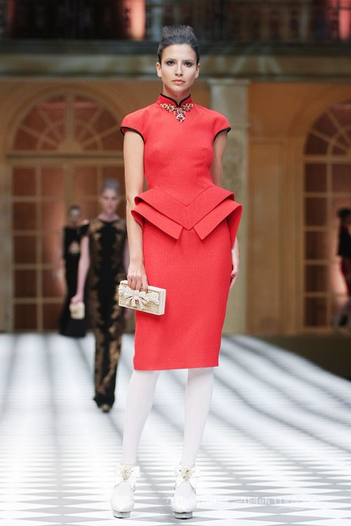 Sebastian Gunawan A Ladys Portrait Sebastian Red & Sebastian Sposa at The Ritz Calton. Pasific Place. Jakarta. [Foto: Mohammad Abduh/Wolipop]