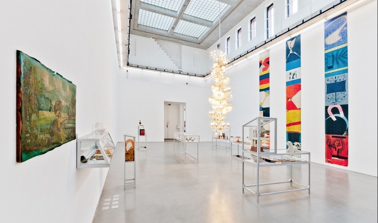 Ade Darmawan Pameran Tunggal di Galeri Seni Portikus Frankfurt Ade Darmawan Pameran Tunggal di Galeri Seni Portikus Frankfurt