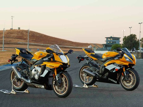 3 Motor Yamaha Berkelir Kuning-Hitam Edisi 60 Tahun Ultah