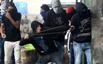Warga Palestina dan Tentara Israel Kembali Bentrok