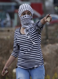 Mereka merupakan para mahasiswi dari Birzeit University. AFP/Abbas Momani.
