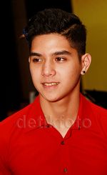 Girls, Al Ghazali Ganteng Banget Berkemeja Merah