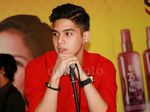 Girls, Al Ghazali Ganteng Banget Berkemeja Merah