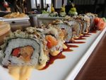 Oishi! Nikmatnya Kuro Unagi Burger dan Lava Cake a la Osakamaru