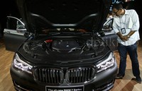 TwinScroll turbocharger dilengkapi dengan sistem pendinginan udara tidak langsung (charge air cooling) yang dimasukkan ke dalam intake manifold dan bekerja berbarengan dengan High Precision Direct Injection, versi terbaru dari valvettronic, dan Double VANOS variable camshaft timing.