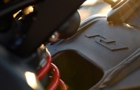Di Amerika Serikat, R1S dibanderol US$ 14.990 (Rp 208 jutaan). Harga itu lebih murah US$ 2.000 (Rp 27 juta) dibandingkan R1 biasa. Pool/dok. Yamaha.