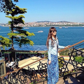 Tak hanya cantik, Sabina memiliki tubuh semampai dengan tinggi 182 cm. (istimewa/instagram)