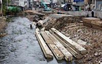 Badan sungai juga dilebarkan. Lamhot Aritonang/detikFoto.