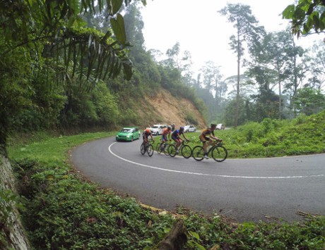 Thomas Rabou Juara Etape 7, Para Pebalap Iran Tercecer