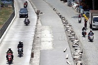 Pelebaran Jalan Raya Kembangan bertujuan memperlancar arus lalu lintas di kawasan SPBB yang merupakan pusat bisnis, perkantoran, real estate, dan perbelanjaan.