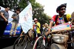 Wagub DKI Lepas Peserta Fun Bike dan Fun Wal