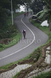 Hasil di etape ini tak cukup untuk menggoyahkan posisi Goudarzi di puncak klasemen pebalap. Dia masih memegang Yellow Jersey dengan catatan waktu 20 jam 50 menit dan satu detik.