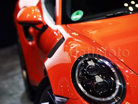 Porsche Siapkan 911 yang Lebih Ngebut, 911 R