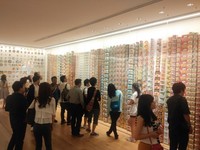 Cup Noodles Museum beralamat di di 2-3-4 Shinko, Naka-ku, Yokohama. Tampak luar, bangunannya terlihat unik karena berbentuk kotak dan berwarna cokelat. Walau hanya museum mie, tak sedikit wisatawan setempat dan turis datang ke sana (Afif/detikTravel)