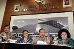 Menko Luhut Kumpulkan Menteri Bahas Kebakaran Hutan