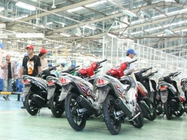 Ekonomi Lesu, Penjualan Motor dan Mobil Anjlok Hingga 21%