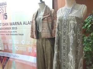 Kreatif, Rumput Laut Disulap Jadi Pewarna Tenun