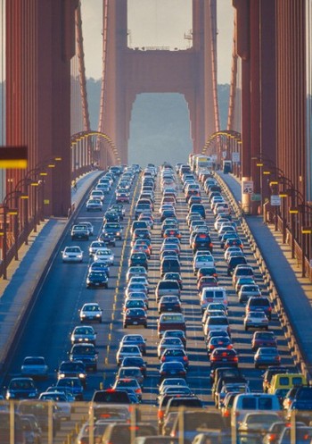     Kemacetan di jembatan legendaris Golden Gate, San Francisco. (istimewa/gettyimages/detikcom)