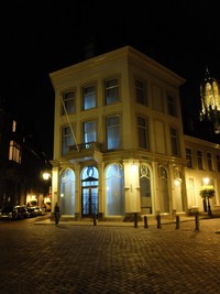 detikTravel berjalan kaki ke Neudeflat, Janskerk, Pieterskerk, Pausdam, Nieuwegracht, Domstraat en Servetstraat, Buurkerk, dan berakhir di City Hall. Ada sekitar 16 titik Trajectum Lumen (Sastri/detikTravel)