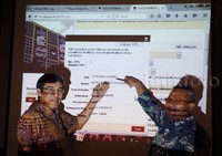 Komisioner KPU Arief Budiman mengatakan data 96.165.966 juta itu dengan rincian jumlah pemilih laki-laki sebanyak 48.134.104 serta perempuan 48.031.862 pemilih.