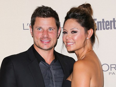 Naik Taksi Uber, Nick Lachey dan Istri Kecelakaan