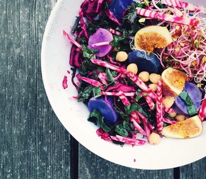 Desainer Ini Tampilkan Menu Vegetarian dengan Warna Semarak