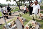 KONI Pusat Ziarah ke TMP Kalibata