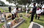 KONI Pusat Ziarah ke TMP Kalibata