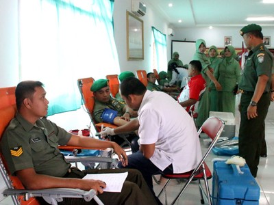 Donor Darah Sambut HUT Korps Zeni TNI AD