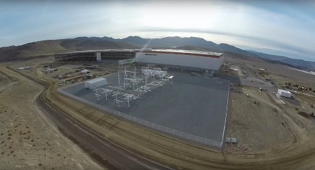 Terobos Gigafactory Tesla, Seorang Wartawan Ditangkap