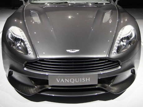 Ekspansi ke Crossover dan Mobil Listrik, Aston Martin Kurangi Jumlah Pekerja