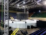 Persiapan Panggung 360 Derajat di Konser Glenn Fredly