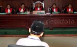 Sidang Vonis Fuad Amin Ditunda
