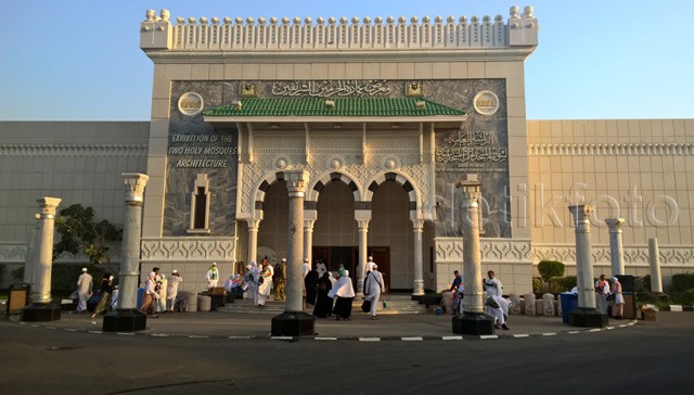 Memutar Waktu di Museum Haramain