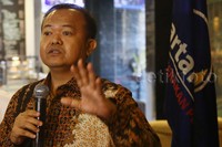 Patrice Rio Capella memberikan keterangan kepada awak media mengenai kasusnya di DPP Partai Nasdem, Jakarta, Kamis (15/10/2015).