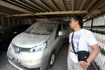 Atap Rumah Pensiunan Jenderal Polisi Jebol Tertimpa Crane