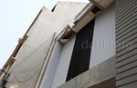 Atap Rumah Pensiunan Jenderal Polisi Jebol Tertimpa Crane