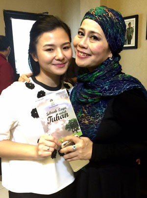 Dewi Yull: Bahasa Isyarat, Bahasa yang Indah