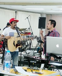    Lagu-lagu seperti 'Terserah', 'Belum Saatnya (Berpisah)', 'Malaikat Juga Tahu' dibawakan.