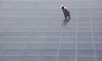 Kapasitas pembangkit dari matahari ini dalam waktu dekat bakal ditingkatkan hingga 1,3 MW pada akhir tahun, atau menjadi yang terbesar di Indonesia.