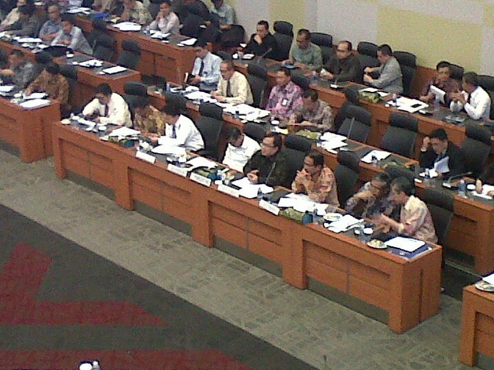 Menkeu Sebut Rupiah Masih Fluktuatif