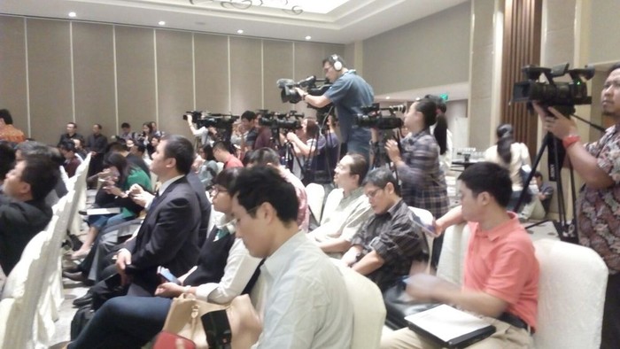 Media Jepang Pantau Acara Kerja Sama Kereta Cepat RI dan China