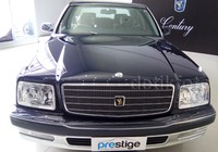 Saat Detikoto menyambangi showroom Prestige di kawasan Jakarta Utara, Jumat (16/10/2015) salah satu dari mobil itu terparkir di sana. Mobil yang dibuat secara hand made sejak 1997, dan hanya terdapat perubahan pada mesin Toyota Century itu semula mengusung mesin V8. Namun, seiring perubahan zaman dan teknologi, kini mobil tersebut menggunakan mesin 5 liter V12 dengan tenaga 280 hp.