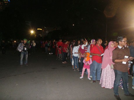 Panjangnya Antrean di Gerbang Masuk Konser Glenn Fredly