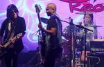 Kejutan! Abdee Negara Tampil di Konser Slank